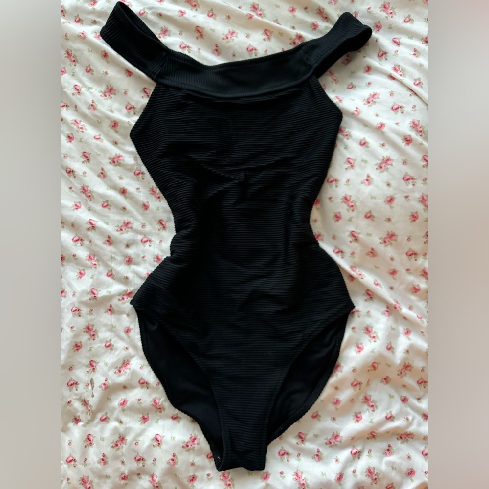 One piece swimsuit